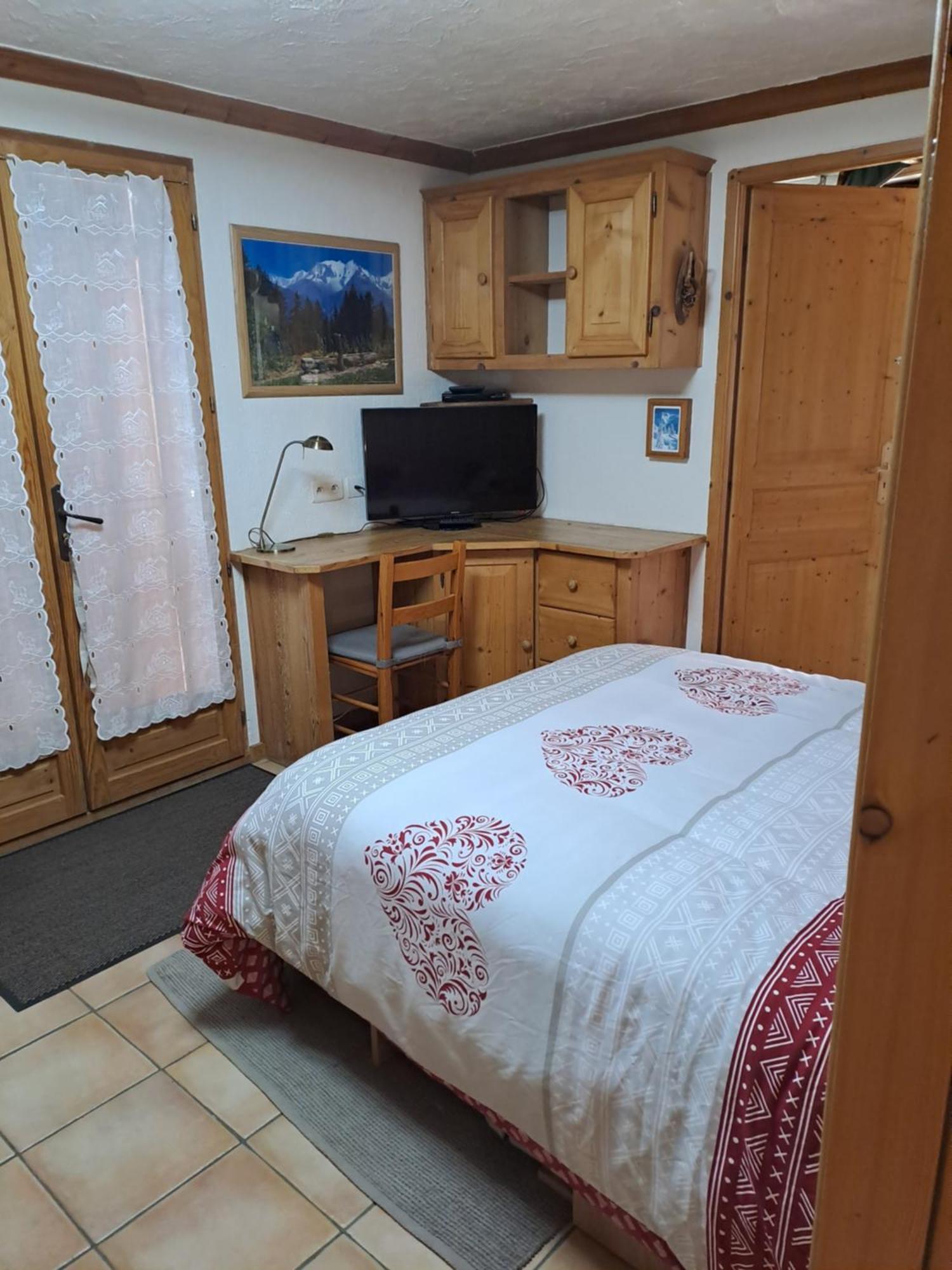 A4 Km De Megeve Tres Joli Studio Avec Jacuzzi ,Vue Sur Les Montagnes Au Calme Праз-сюр-Арли Екстериор снимка